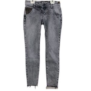 LTB Jeans Women’s Size 27 Gray Button Fly Studded pocket Raw Hem Distressed.